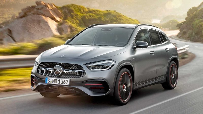 Renting Mercedes GLA